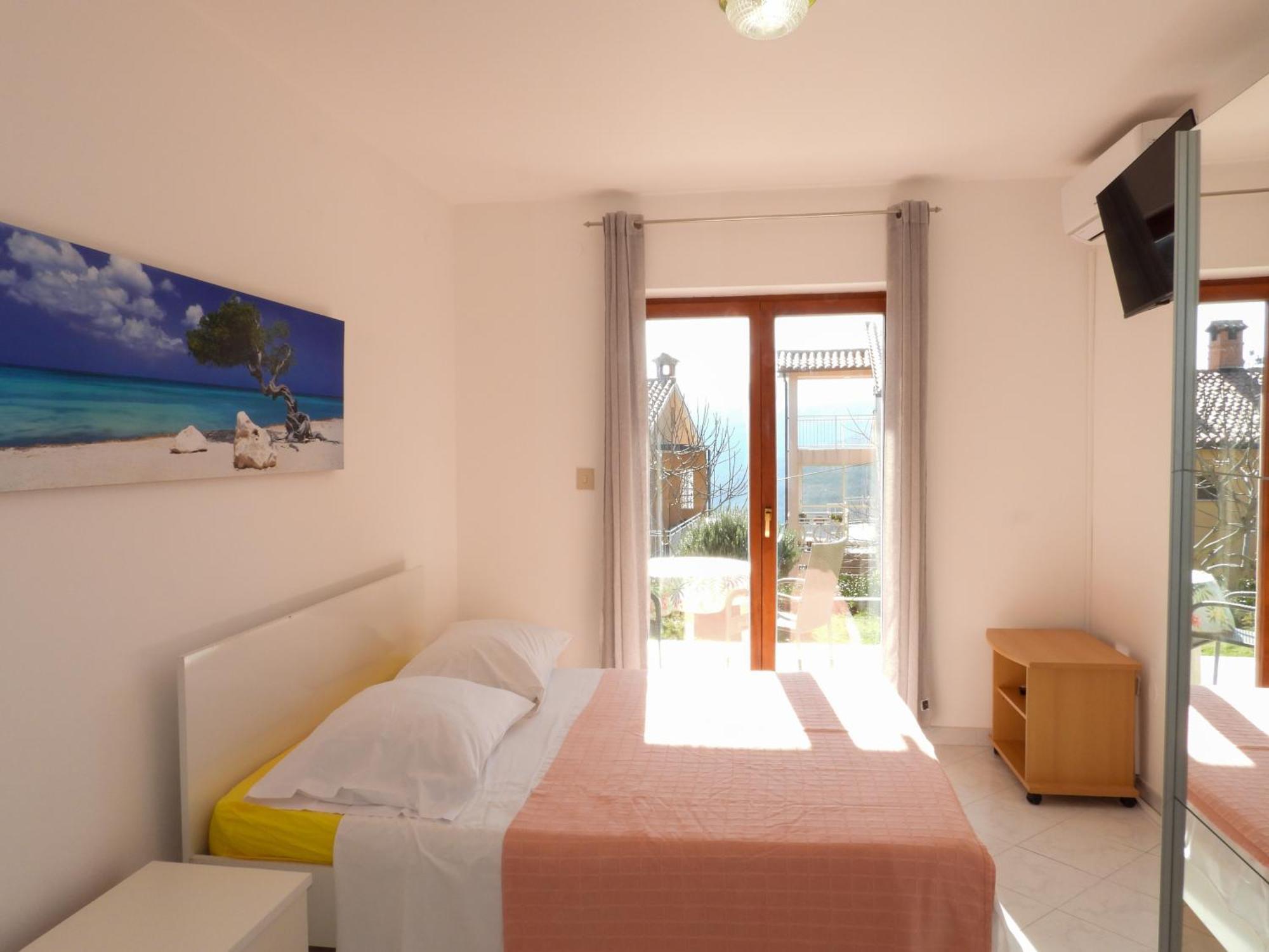 Apartments Pino Rabac Esterno foto